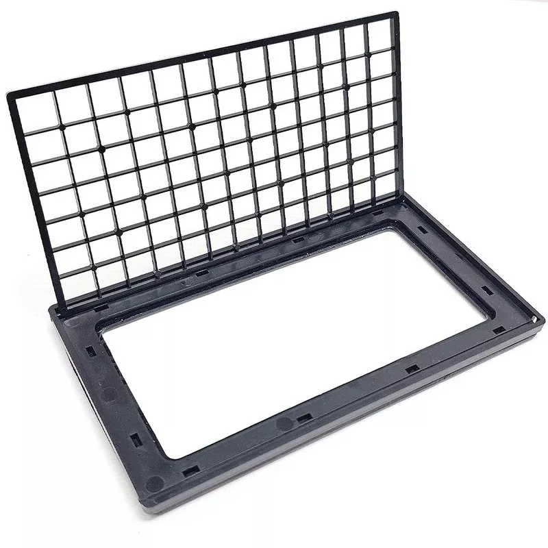 NUVO FlipFeed – Hinged Feeding Lid for Screen Net Covers – Innovative Marine